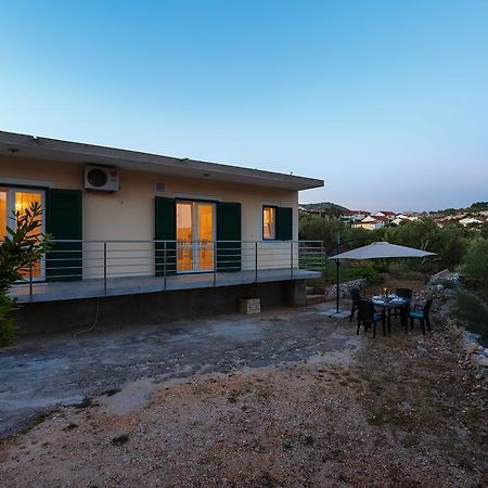 Holiday Home Iris 산책길 외부 사진